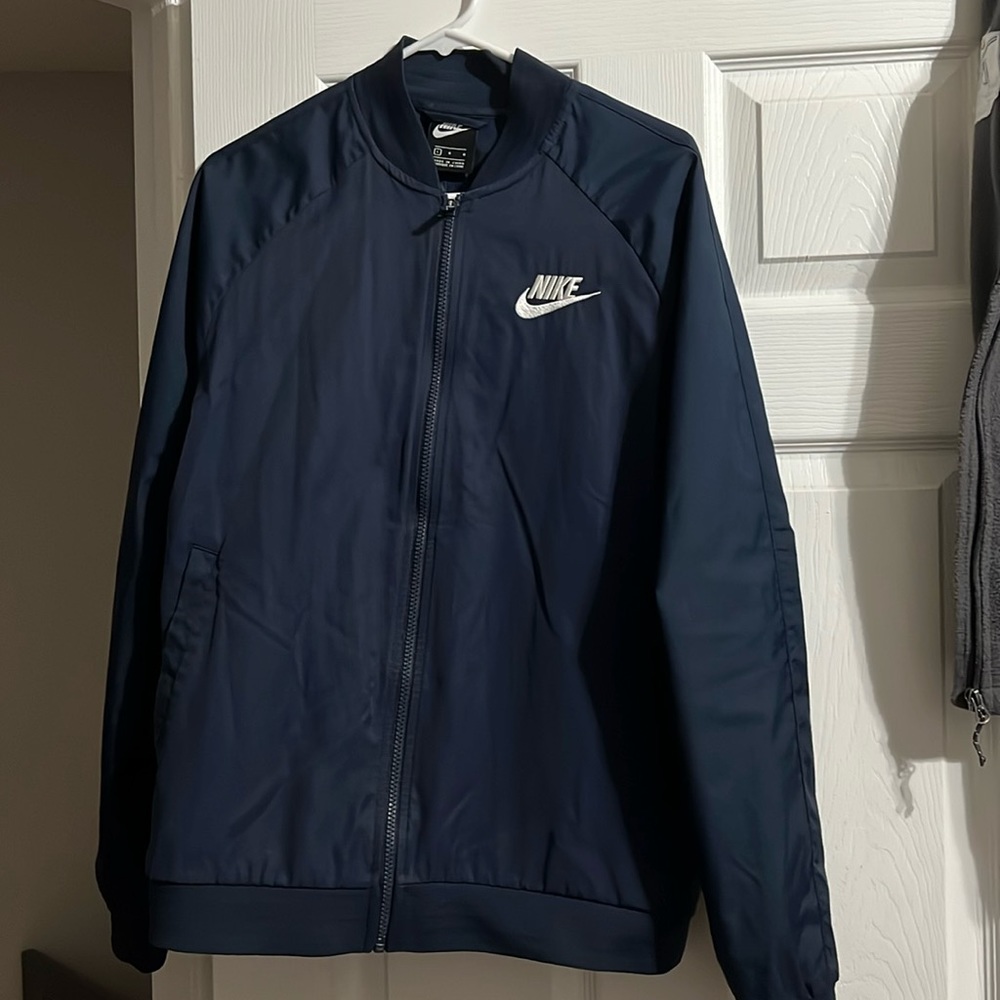 Nike lightweight jacket